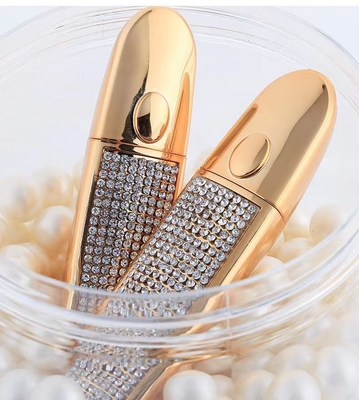 Schattige cartoon Lipbalm Nieuwe stijl lege container Custom Logo Cosmetische make-up Lipstick Case Verpakkingsbuizen