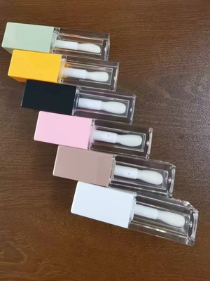 5 ml Lipgloss Tube Gradient Lipgloss Leeg buis Custom Logo Zwarte container met borstel