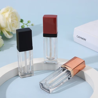 Custom 3G lege gebovelde mond Lipstick buis met rubberen zegel schroef sluiting Plastic Lip Balm buis voor cosmetische container