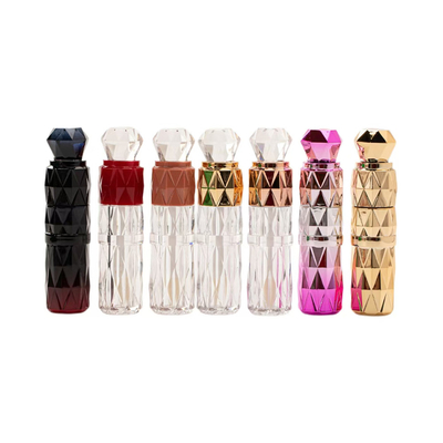 Custom 4g lege ronde mond Lipstick buis met rubberen zegel schroef sluiting Plastic Lipbalm buis voor cosmetische container verpakking