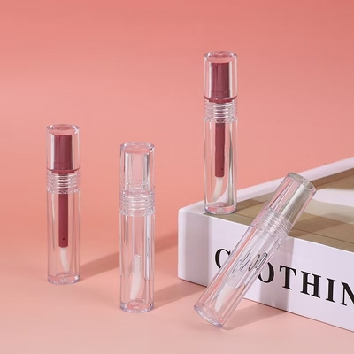 Groothandel Custom 3.5G lege lippenstift buis met rubberen zegel schroef sluiting Plastic Lip Balm buis voor cosmetische container verpakking