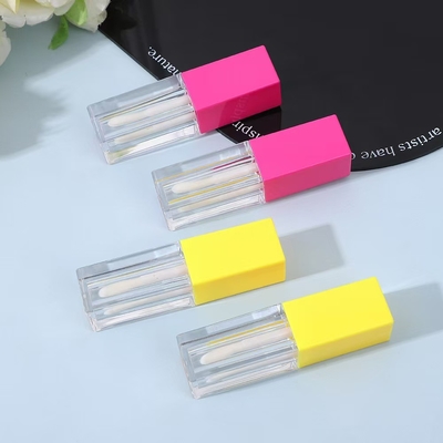 Schattige cartoon Lipbalm Nieuwe stijl lege container Custom Logo Cosmetische make-up Lipstick Case Verpakkingsbuizen