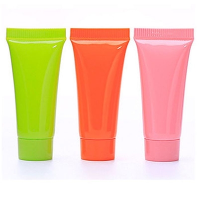 Witte plastic klembuis met flip-cap voor het reinigen van het masker Inhoud Creme lotion Verpakking Cosmetisch type