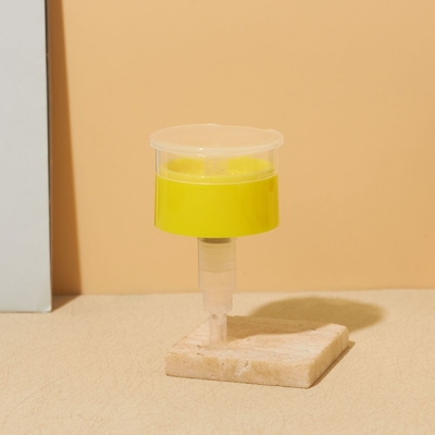 Bespuitingsfunctie 28/410 33/410 Flip Top Nail Polish Dispenser Olieverwijder Pomp met PP-materiaal