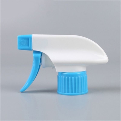 28/400 28/410 28/415 Herbruikbare all-plastic trigger sprayer voor de meeste vloeistoffen