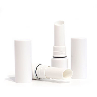 Metalen lippenstiftbuis met schermprinter Lipgloss-container en plastic balsembuis sluiting