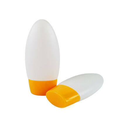 Ovale eivormige lege zonnebrandcrème op fles witte matte kunststof roll-on deodorant container geel flip cap hervulbare cosmetische fles voor zonnesalve lichaamszout deodorant verpakking