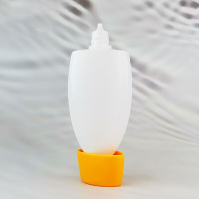 Ovale eivormige lege zonnebrandcrème op fles witte matte kunststof roll-on deodorant container geel flip cap hervulbare cosmetische fles voor zonnesalve lichaamszout deodorant verpakking