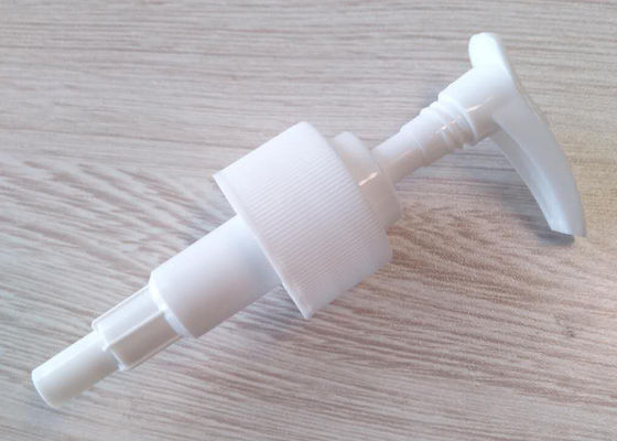 Ontworpen voor uitmuntendheid 24/28MM Superieure schroefvergrendelingspompen voor crèmes en serums