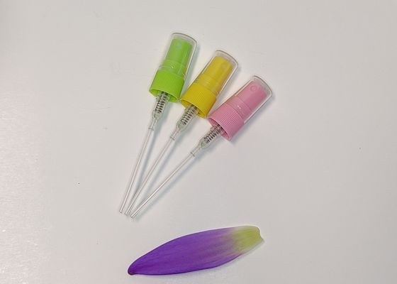 Hoogwaardige fijne mistsproeiers met plastic pompkappen in 18 20 24 mm met milieuvriendelijk recyclebaar materiaal en ergonomisch kapontwerp